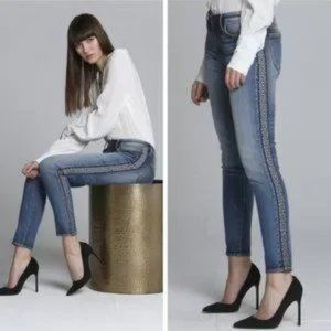 Driftwood Jackie Mid-Rise Embroidered Jeans Size 26X28